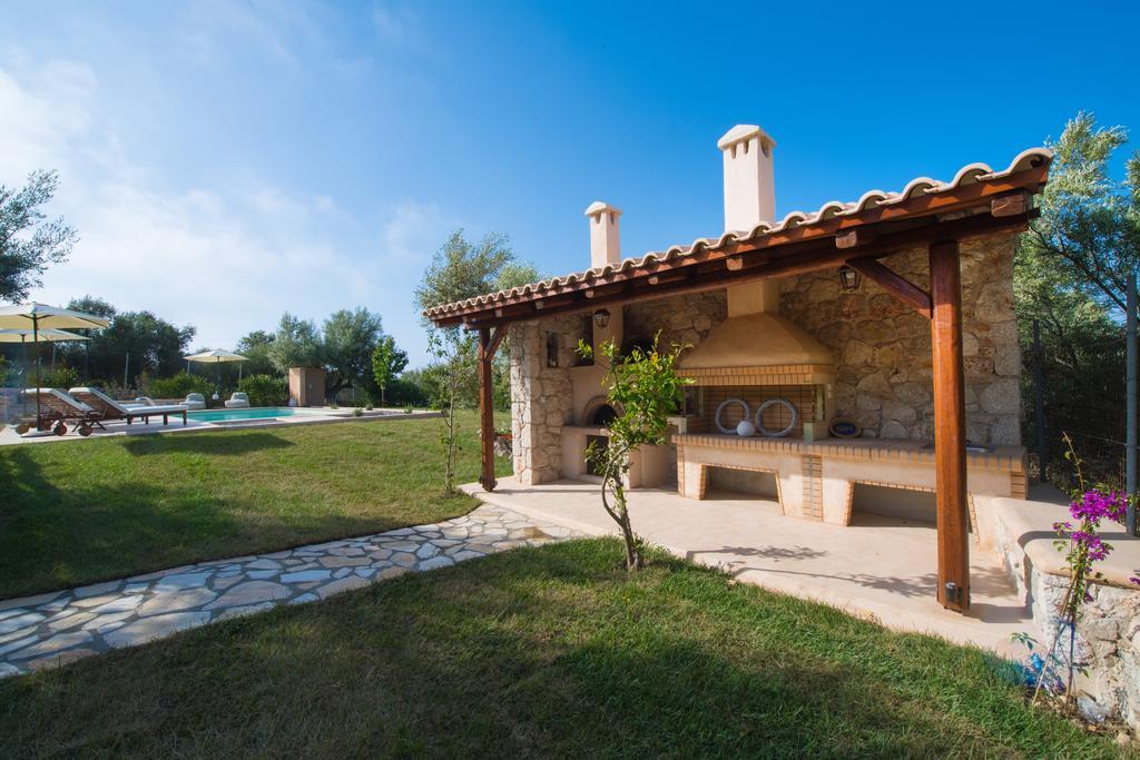 Villa Marilia Tsoukaladhes Exterior photo